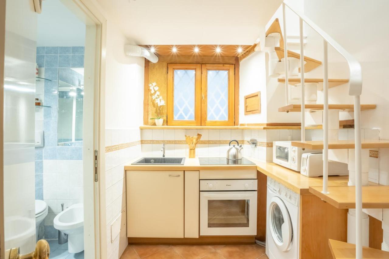 Quiet And Cozy Trastevere Hideaway Rome Bagian luar foto