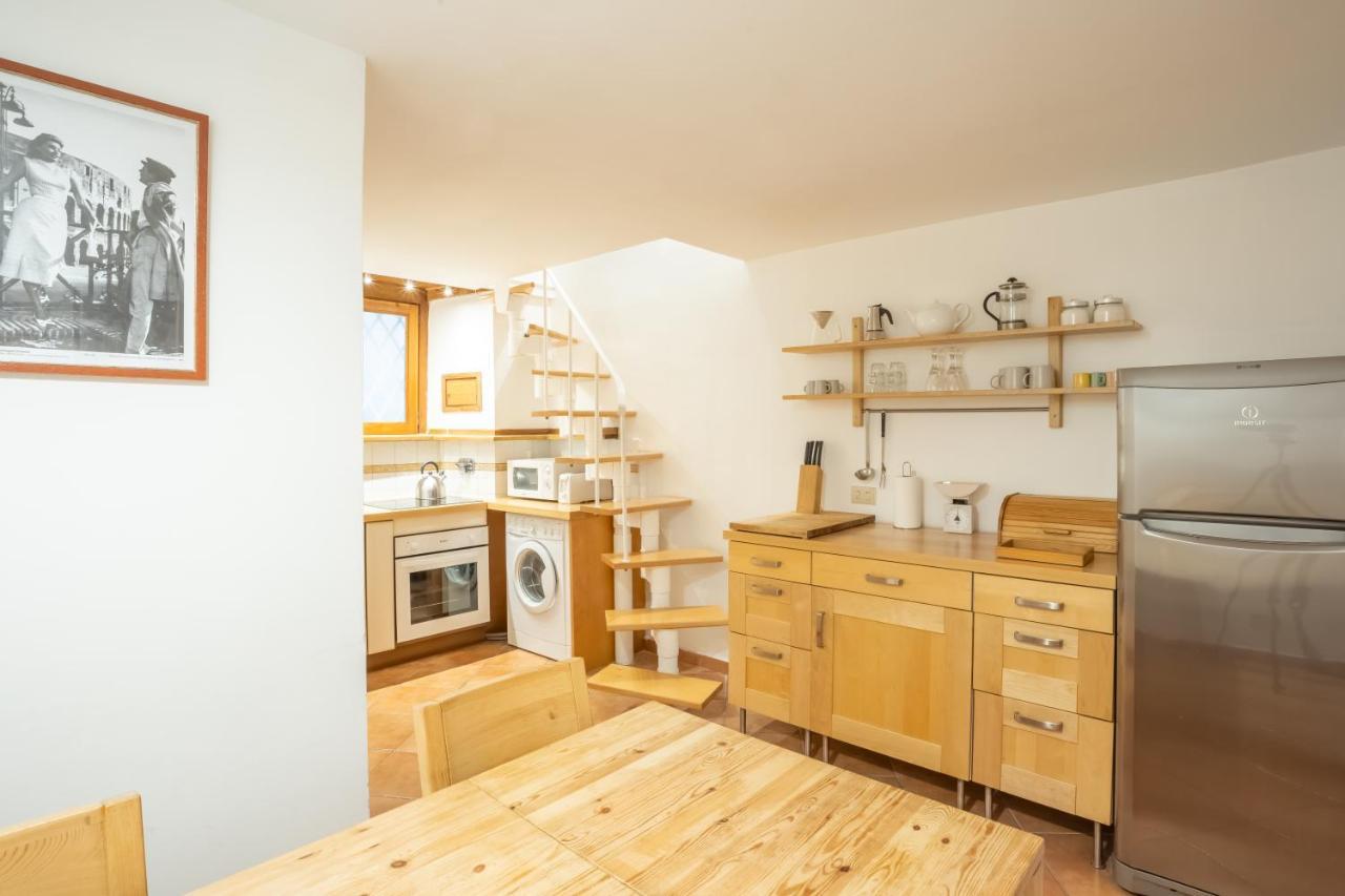 Quiet And Cozy Trastevere Hideaway Rome Bagian luar foto